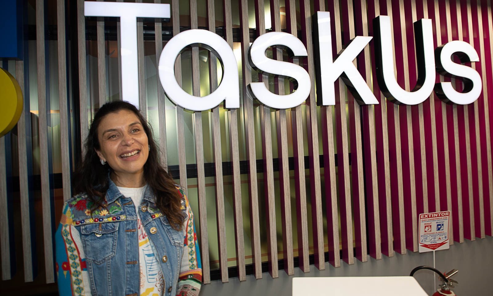 TimeWarp TaskUs Review: AI-Powered Productivity for Modern Enterprises